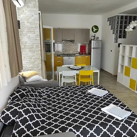 White Pigeon Apartment Split